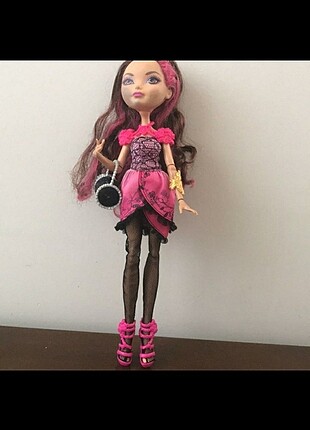 Ever after high Briar Beauty bebegi