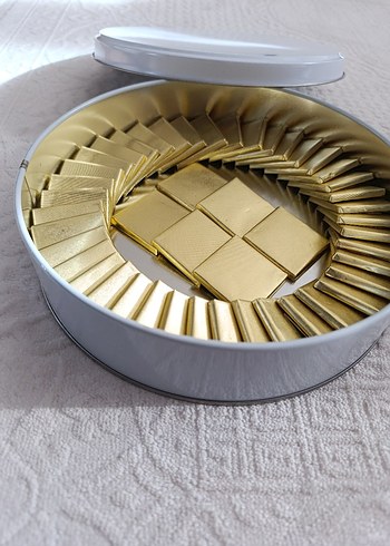 Baskısız Madlen Çikolata Metal Kutu + 50 çikolata - Görsel 2