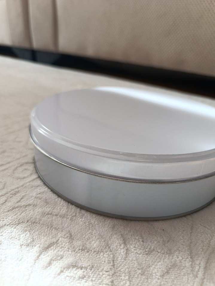 Baskısız Madlen Çikolata Metal Kutu + 50 çikolata - Görsel 5