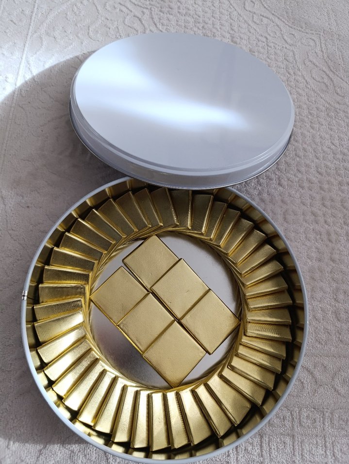 Baskısız Madlen Çikolata Metal Kutu + 50 çikolata - Görsel 4