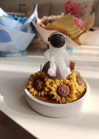 Spotify Kodlu Astronot Figürlü Mum - Görsel 4