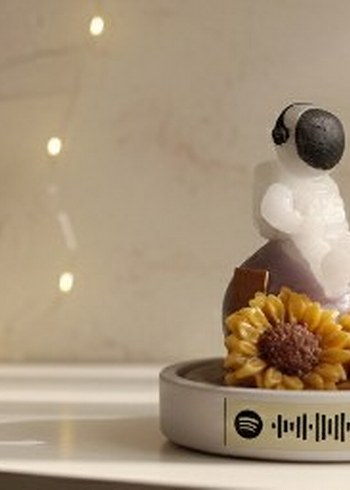 Spotify Kodlu Astronot Figürlü Mum - Görsel 3