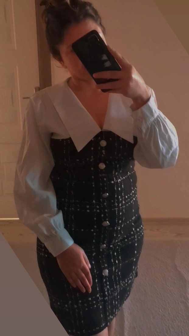 Tüvit V Yaka Düğmeli Elbise - Görsel 3