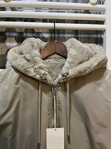 l Beden ZARA ÇİFT TARAFLI BOMBER/PELUŞ CEKET
