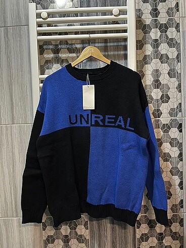 BERSHKA OVERSIZE KAZAK