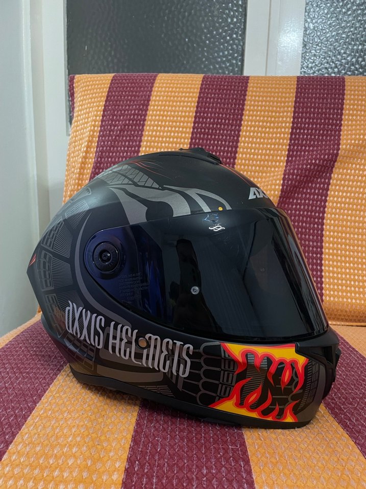 M beden Axxis Siyah Baskılı Motosiklet Kaskı - Görsel 2