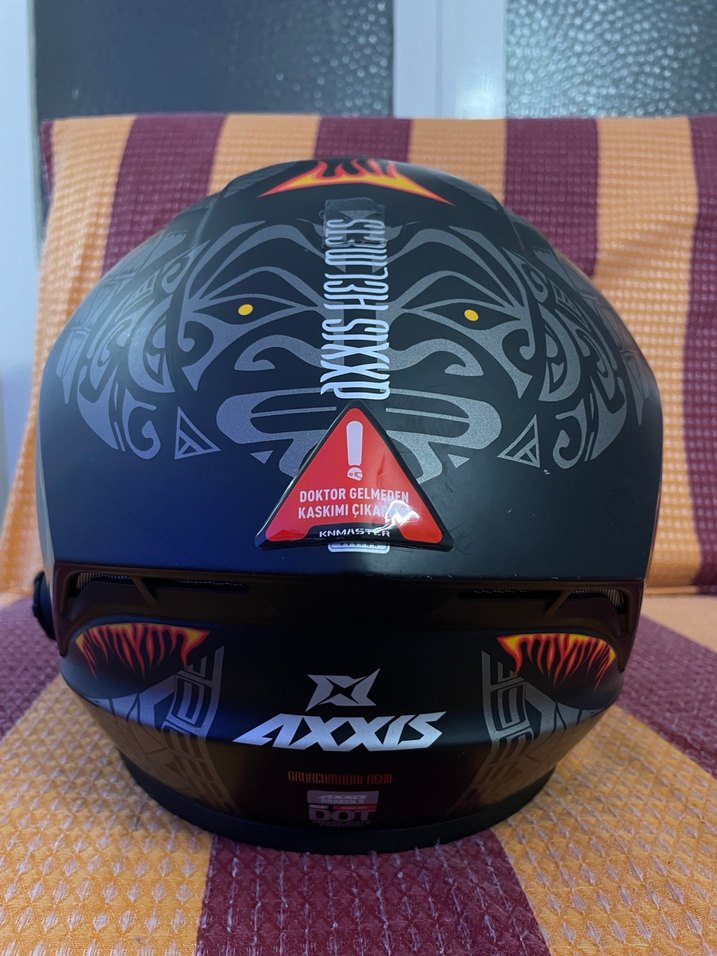 M beden Axxis Siyah Baskılı Motosiklet Kaskı - Görsel 3