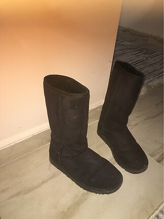 Ugg yeni gibidir tozlu sadece