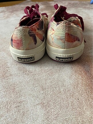 37 Beden çeşitli Renk Desenli Superga
