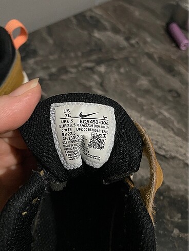 23 Beden kahverengi Renk 23,5 numara nike ayakkabı