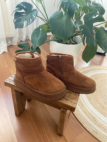 31 Beden camel Renk Zara içi kürklü bot