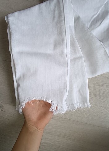 Zara Beyaz pantolon 