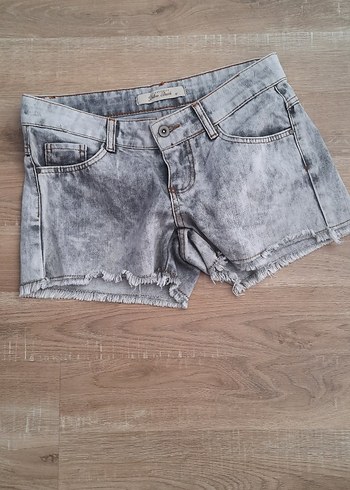 Diğer Gri Batik Desenli Mini Denim Şort
