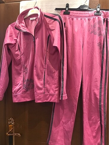 LC Waikiki Çocuk eşofman takımı