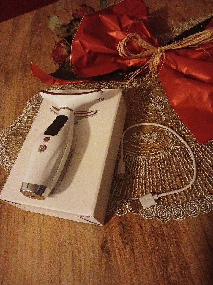 Boyun,yüz ve vucudun her yeri icin Güzellik Cihazı - Görsel 4