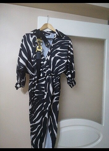 Perry ellis zebra elbise 