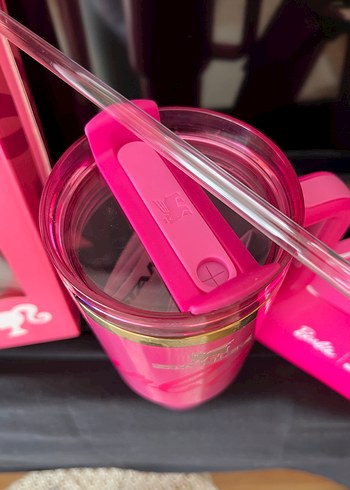 Barbie Stanley - Görsel 2