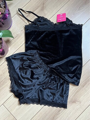 xl Beden siyah Renk Pijama takımı