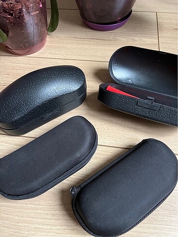Ray Ban Gözlük kutulari 4 adet fiyatidir.