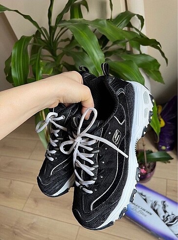 38 Beden siyah Renk Skechers ayakkab