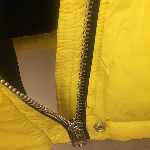 l Beden Pullandbear mont