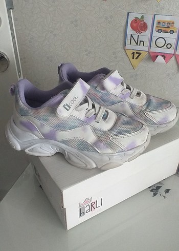 Flo Ayakkabı Mor Pastel Bağcıklı ve Cırt Cırtlı Kız Spor Ayakkabı