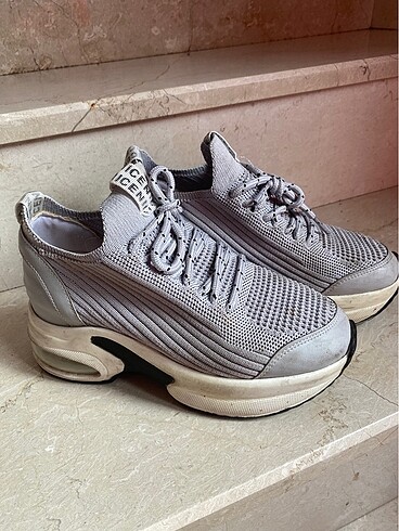 7 cm gizli topuk gri sneaker