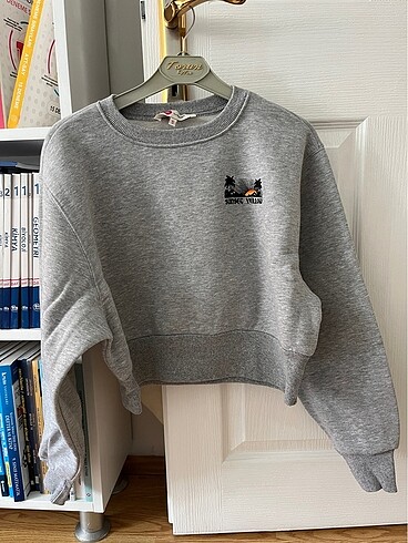 sweatshirt