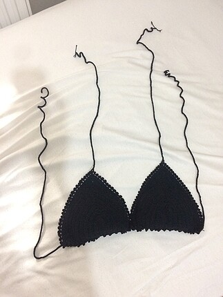 El örgüsü bikini üstü