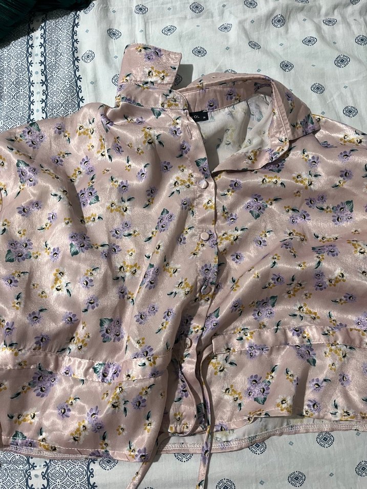 Mor Çiçek Desenli saten gömlek - Görsel 2