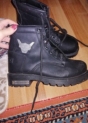 Siyah Bot  - Görsel 7