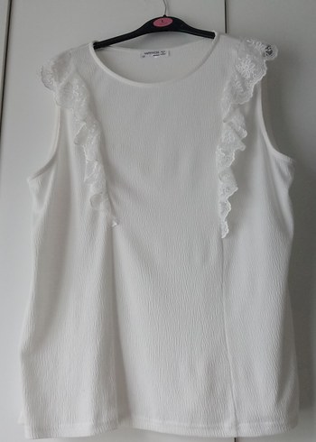 Fırfırlı Kolsuz Beyaz Bluz - Görsel 2