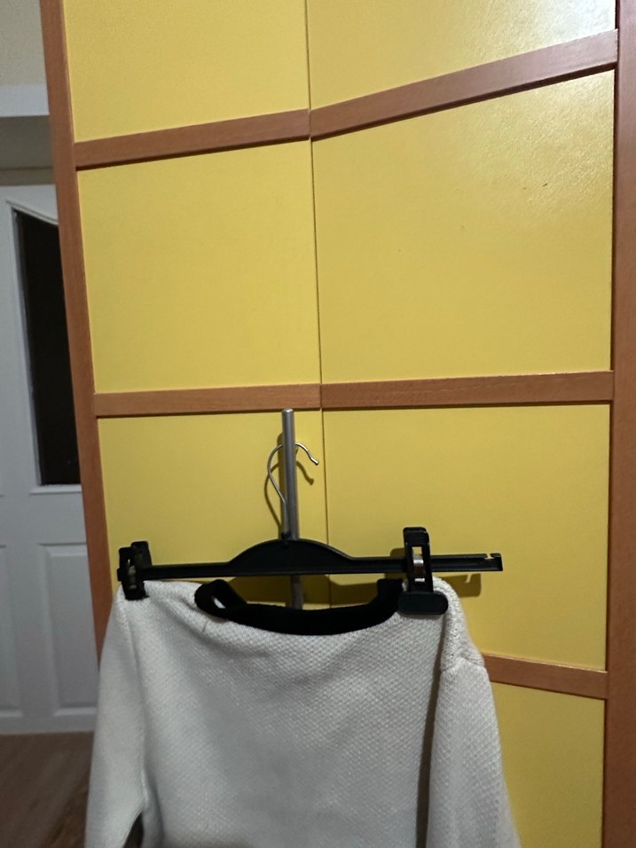 Kısa, beyaz, düğmeli kadın hırka #Zara m beden - Görsel 5