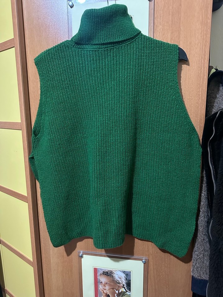 Yeşil Boğazlı Kolsuz Örgü Triko L beden - Görsel 3