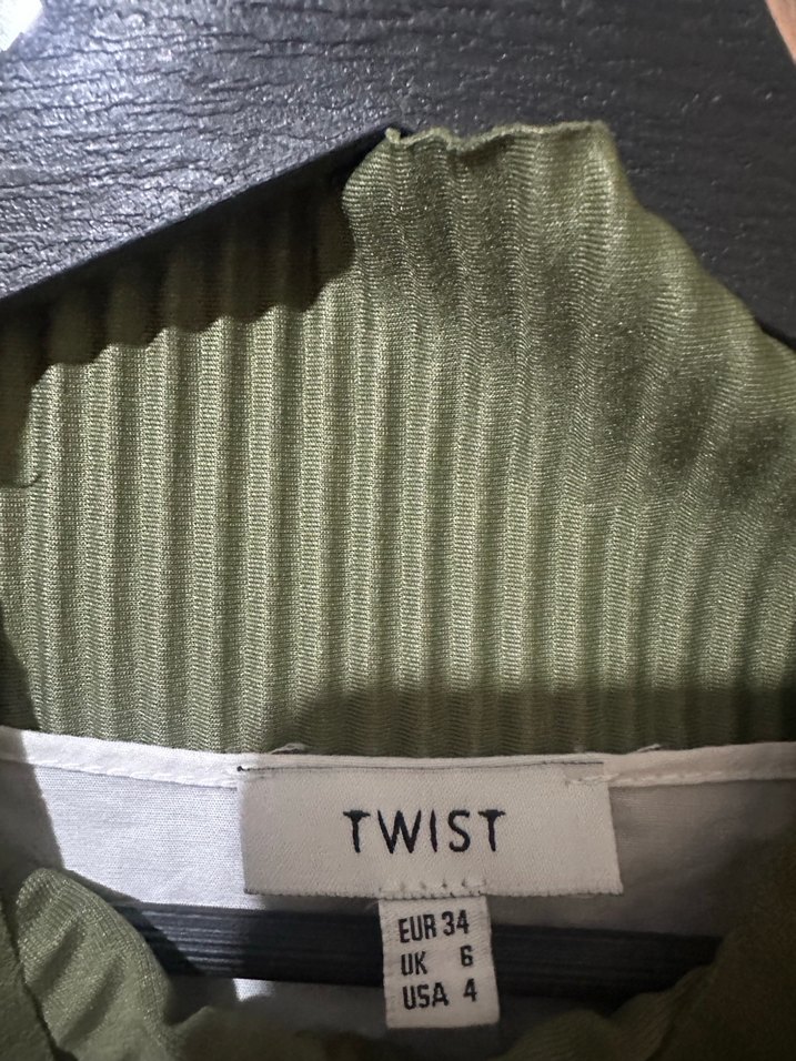 Yeşil Piliseli Boğazlı Kadın #Bluz #twist 34 beden - Görsel 4