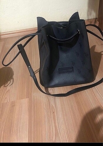 Uspa içi geniş kol çantası askılı çanta