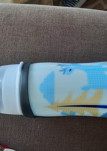 Mavi Bebek Biberonu 12 ay cam değil - Görsel 5