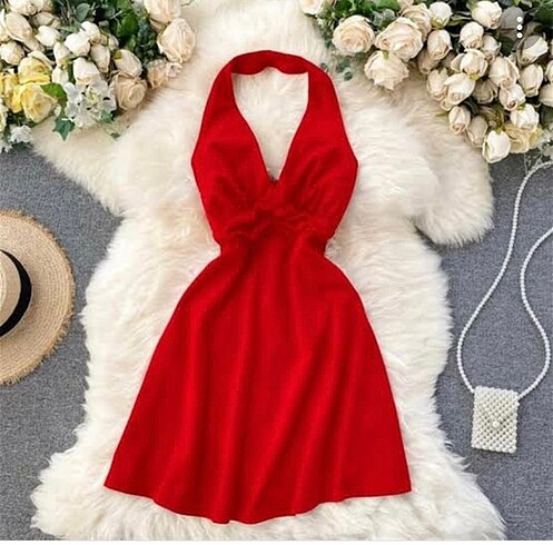 kırmızı mini sırt detay elbise