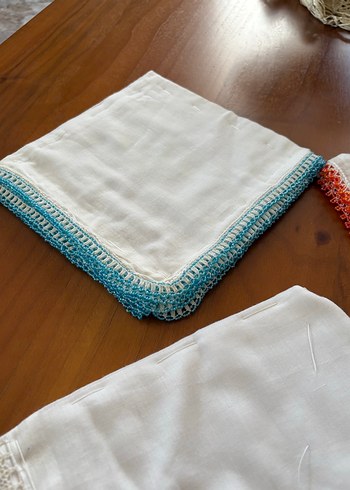 Boncuk işlemeli beyaz tülbent - Görsel 3