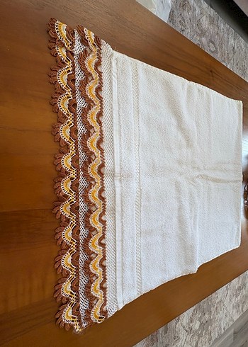 Nakışlı Beyaz Havlu - Görsel 2