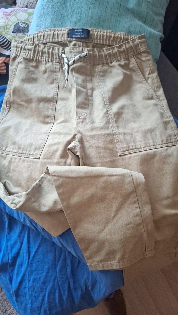 Bershka çok açık yeşil Straight Fit Pantolon — görsel 5/8