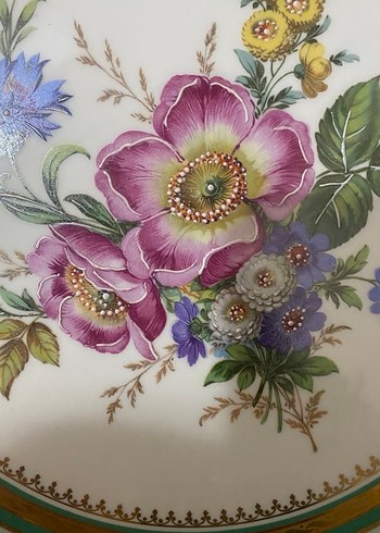 Altın Detaylı Çiçek Desenli Dekoratif Tabak - Görsel 2