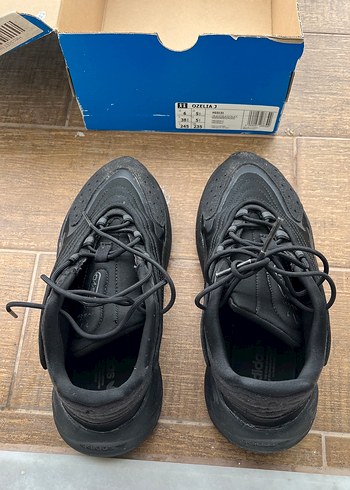 Adidas Ozelia Spor Ayakkabısı 38,5 - Görsel 5