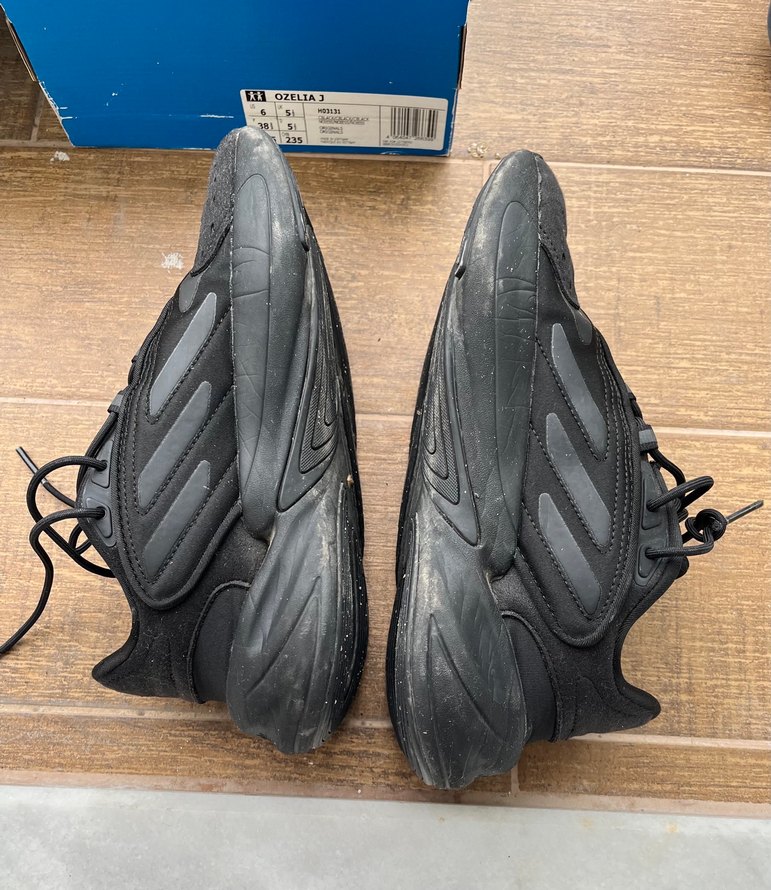 Adidas Ozelia Spor Ayakkabısı 38,5 - Görsel 4