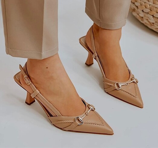 Toka detaylı sivri burun retro stiletto - Görsel 2