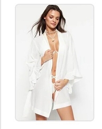 Trendyol volanlı beyaz plaj kimono