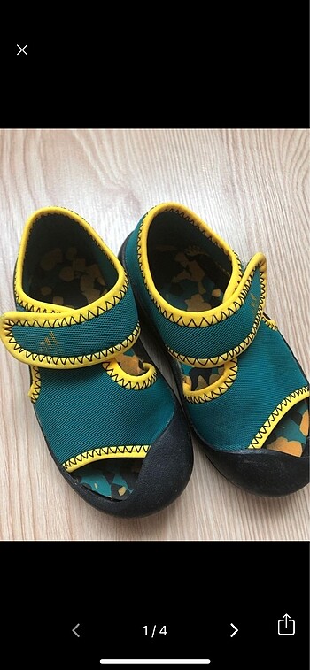 Adidas sandalet