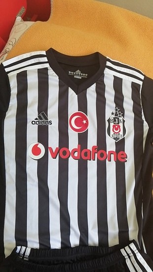 11-12 Yaş Beden Beşiktaş forma