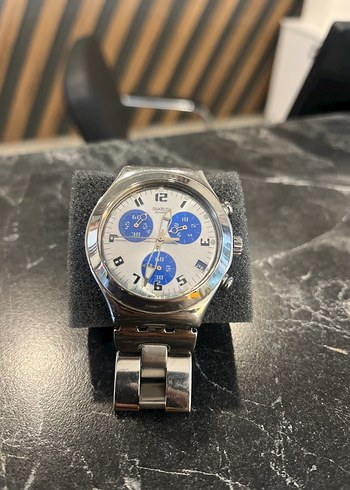 Swatch Mavi Detayli Celik Kol Saati
