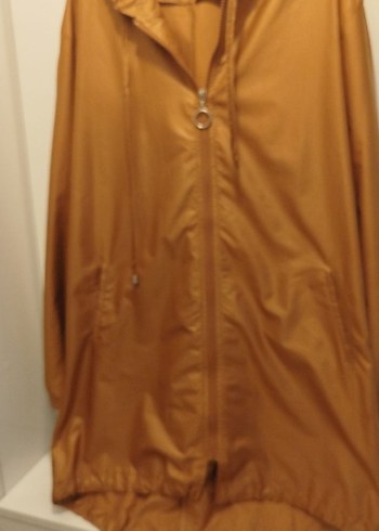 Bej Parlak Midi Kadın Yağmurluk - Görsel 2